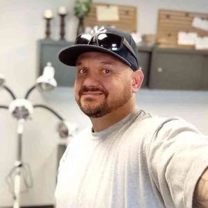 Meet your Posher, Thomas